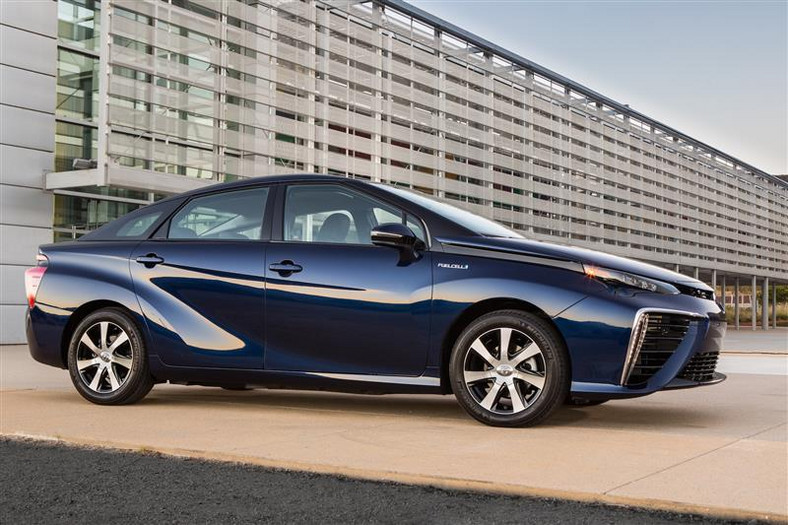 Toyota Mirai – na ogniwa wodorowe