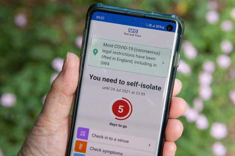 Pingdemija - obaveštenja NHS o potrebi za samoizolacijom