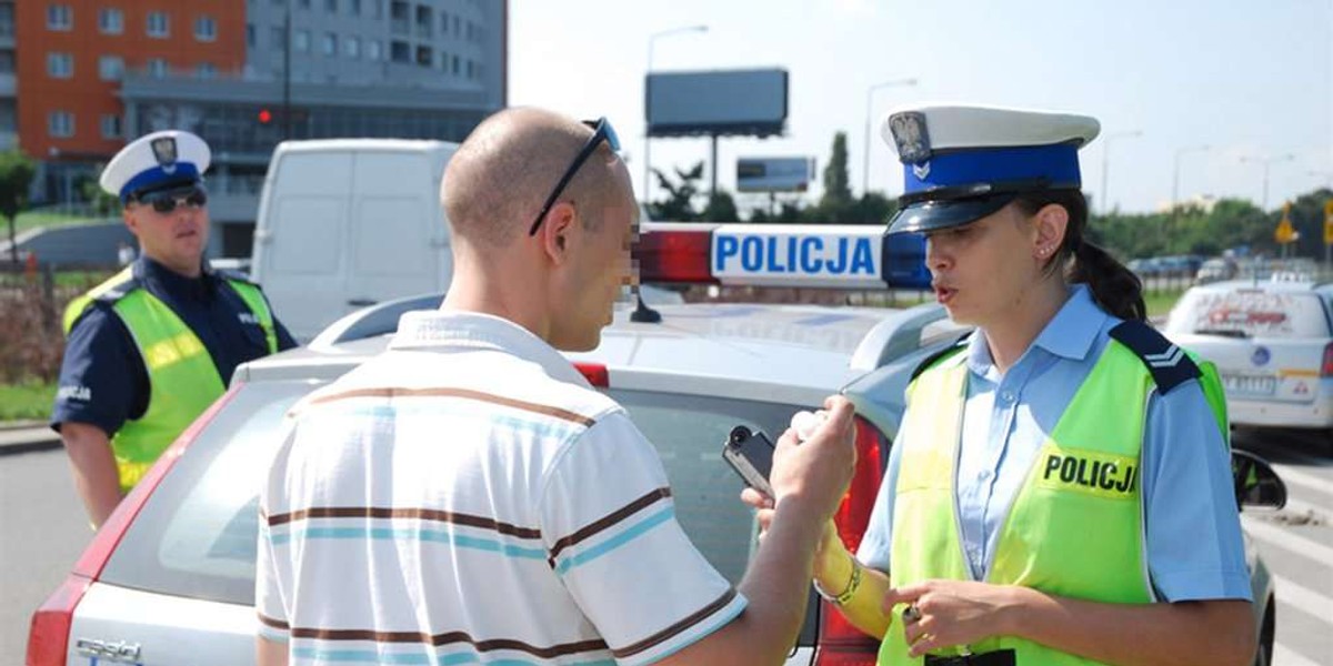 Czy tylko alkohol działa na alkomat? Czyli, pijani, choć nic nie wypili