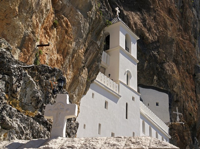 Manastir Ostrog