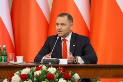 'Tusk popierał 800 plus tylko dla pracujących Ukraińców'. Premier reaguje na słowa prezydenta