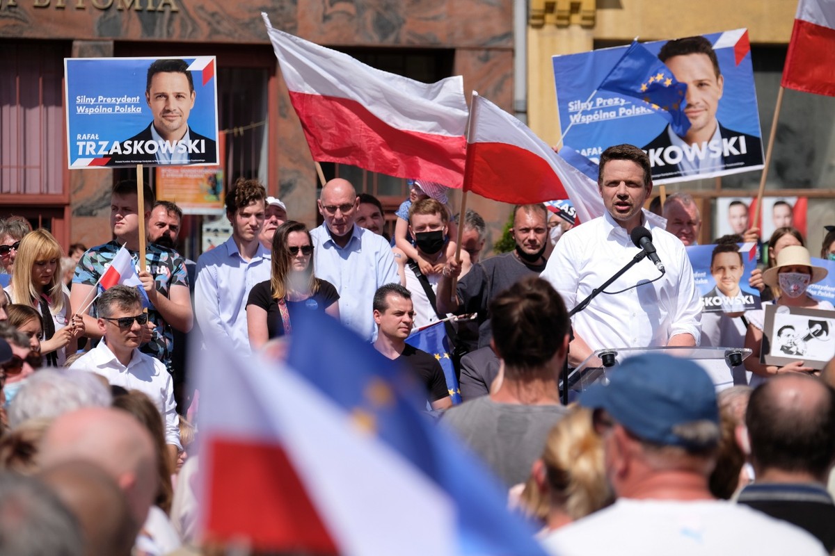 Kto wygra drugą turę wyborów? Przewaga prezydenta jest w granicach błędu statystycznego [SONDAŻ]
