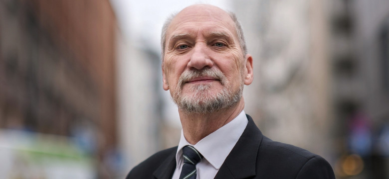 Antoni Macierewicz pozbawiony ochrony i limuzyny. Jest decyzja MON