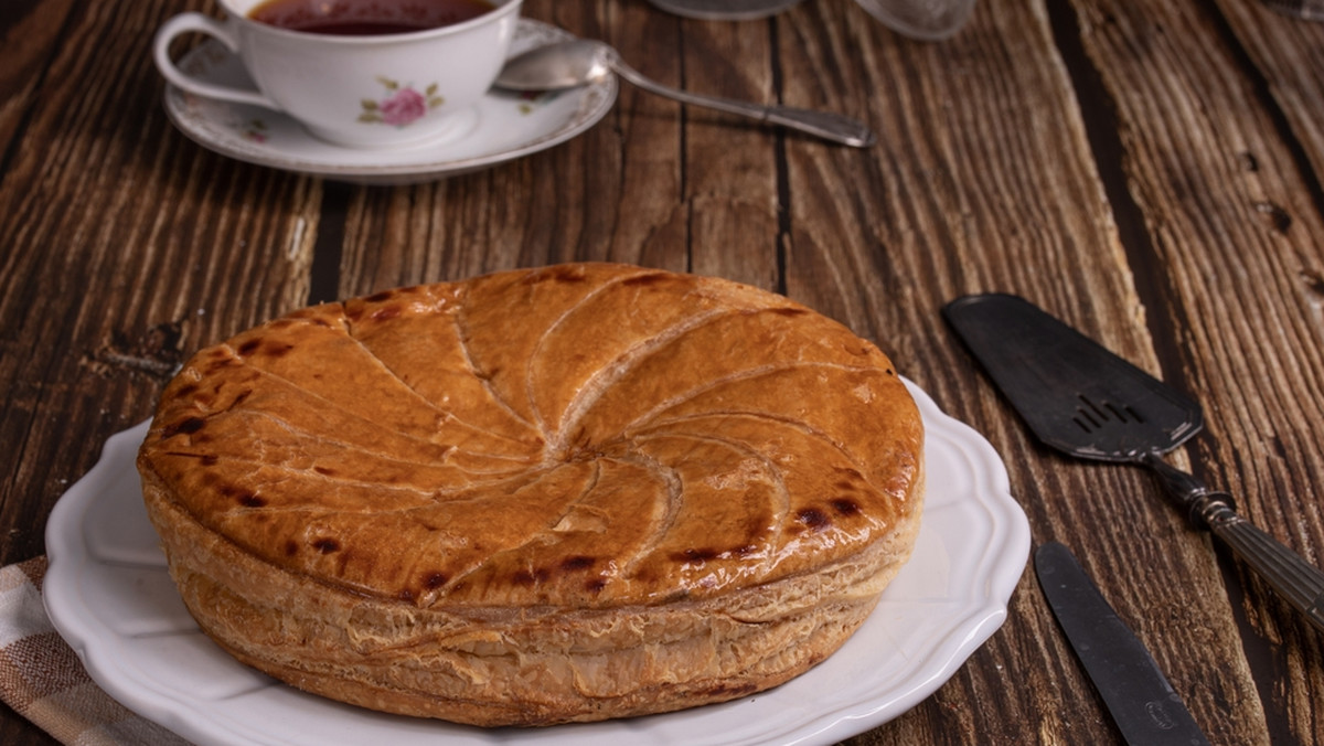 Migdałowe ciasto galette des rois na Trzech Króli. Jest przepyszne!