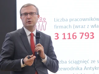 Paweł Borys: Mamy obecnie unikalną sytuację, że kwota depozytów przedsiębiorstw w bankach jest wyższa, niż kwota zaciągniętych kredytów. Posiadane przez nie bufory finansowe zapewnią im bezproblemowe działanie przez kolejne trzy miesiące