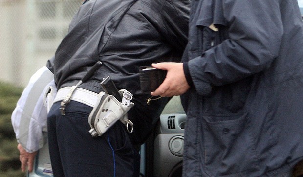 policija korupcija ilustracija
