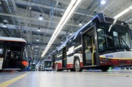 wnętrze fabryki autobusów Solaris