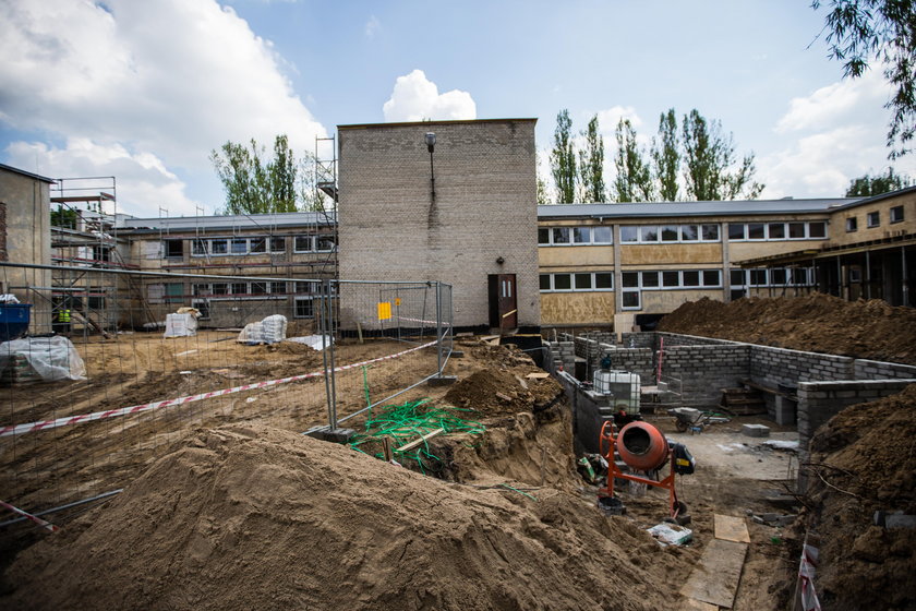 Remontują budynek pod szkołę