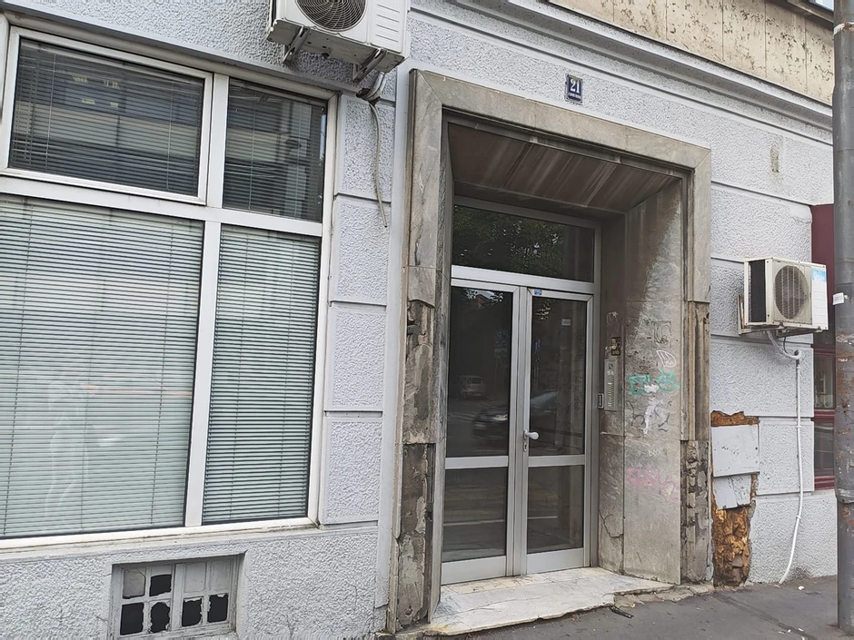 Ubadanje ispred Starine Novaka 21