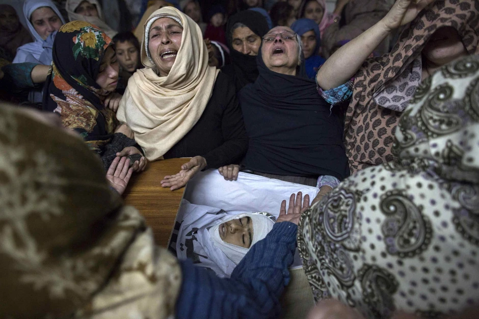 Više od 100 đaka izgubilo je život u napadu na školu