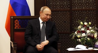 Moskiewska polityka przeszłości. Putina nie obchodzą dziś dyskusje o komunizmie czy caracie