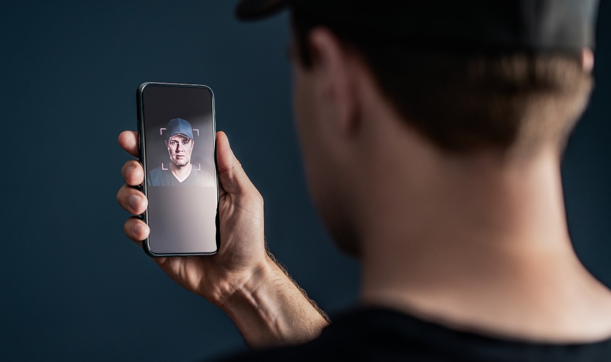 Włochy wprowadzają przestępstwo "deepfake". choćby 5 lat więzienia