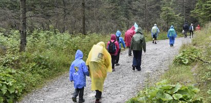 Na południu ciepło, ale pada.  Niepokojący poziom niektórych rzek. Jakie warunki na szlakach?