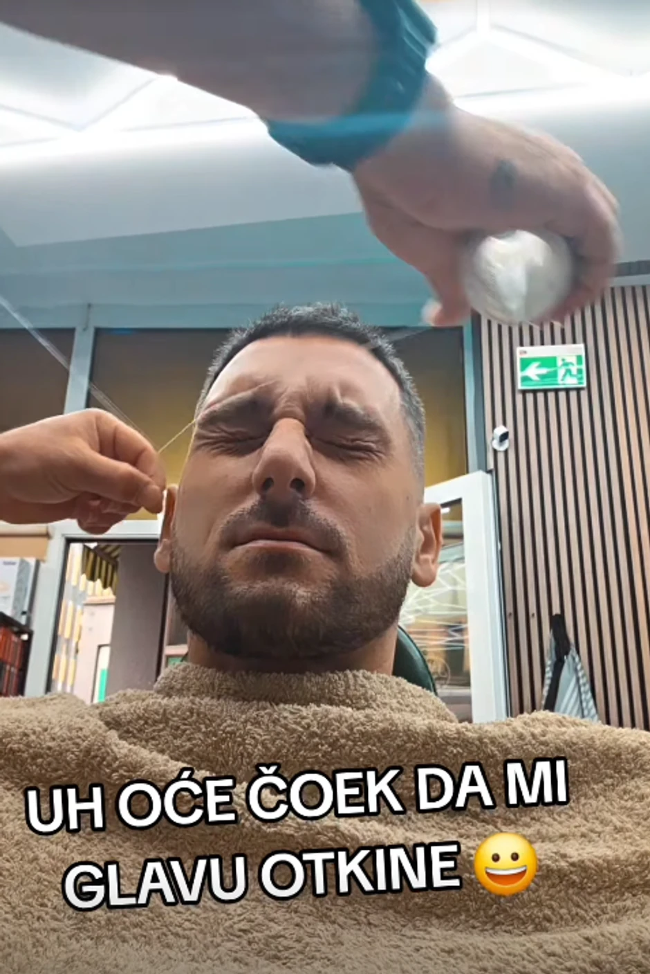 Zola čupao obrve koncem