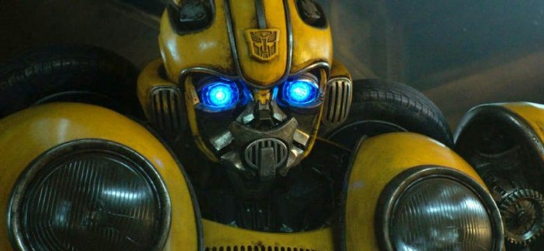 "Bumblebee", czyli ludzie i roboty. Transformers powracają w dobrym stylu [RECENZJA]