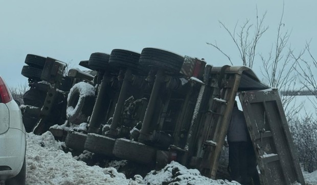 Prevrnut kamion kod Srbobrana