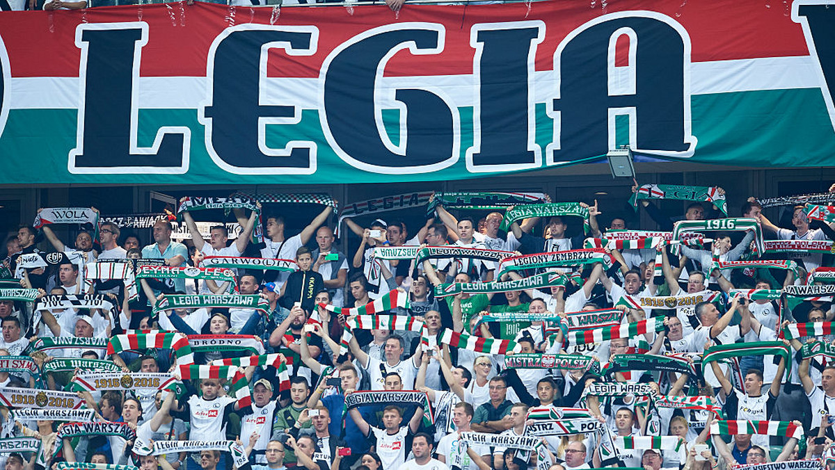 W meczu trzeciej kolejki fazy grupowej Ligi Mistrzów Legia Warszawa zmierzy się na wyjeździe z drużyną Realu Madryt. Przedstawiciele klubu ze stolicy naszego kraju zostali powitani w Hiszpanii w iście królewskim stylu.