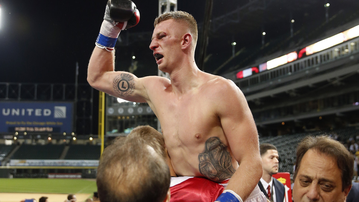 Dzięki zaskakująco dobrej postawie w przegranej walce z mistrzem świata WBC Adonisem Stevensonem Andrzej Fonfara (25-3, 15 KO) zadebiutował w rankingu najlepszych zawodników wagi półciężkiej cenionego amerykańskiego eksperta bokserskiego Dana Rafaela.