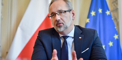 Rząd zamierza przywrócić obostrzenia. Adam Niedzielski powiedział, kiedy to nastąpi 