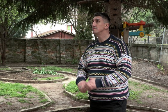 OVO JE KUĆA STELE SAVIĆ KOJA JE PRONAĐENA MRTVA U VENTILACIONOM OTVORU NA VRAČARU Kristijan Golubović otkrio potresne detalje: "Njeni roditelji su mi dužni 28.000 evra"