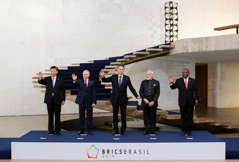 Szczyt BRICS w Brazylii. Przywódca Chin Xi Jinping, prezydent Rosji Władimir Putin, prezydent Brazylii Jair Bolsonaro, premier Indii Narendra Modi, prezydent RPA Cyril Ramaphosa. 2019 r.