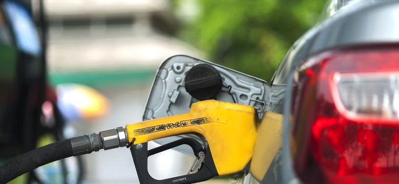 Sprzedawali nawet 100 cystern nielegalnego paliwa tygodniowo. Byłoby z tego 12,5 mln VAT-u