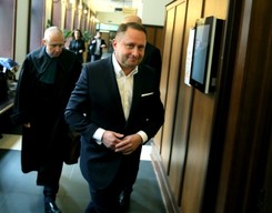 Kamil Durczok w sądzie. Ruszył proces przeciwko 'Wprost'. ZDJĘCIA z rozprawy