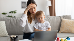 Zamiast 2 dni – 8 dni opieki na dziecko. Zmiany w Kodeksie pracy zgodne z polityką prorodzinną państwa. Trwają pracę w MRPiPS