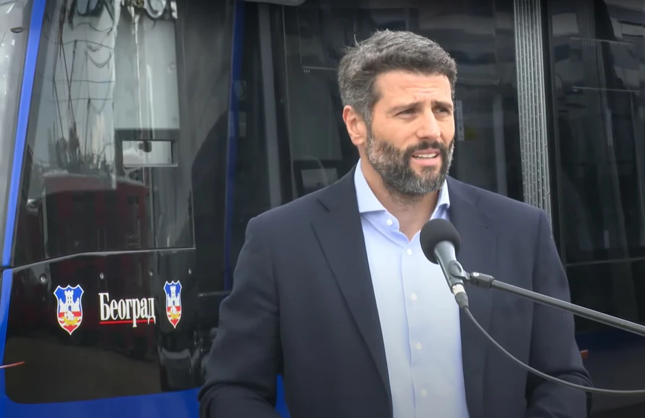 Aleksandar Šapić na predstavljanju novih tramvaja