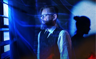 Niespełnione ambicje, obojętny mąż i zagadka starodruku. Thriller „Trzecia księga” Adama Ablera