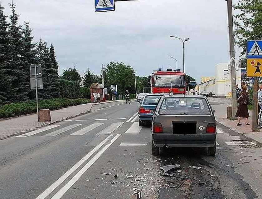 Pijak uderzył w auto z niemowlakiem!