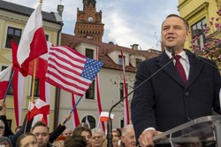 Karol Nawrocki nowym prezydentem Polski. Bloomberg: To sukces Trumpa