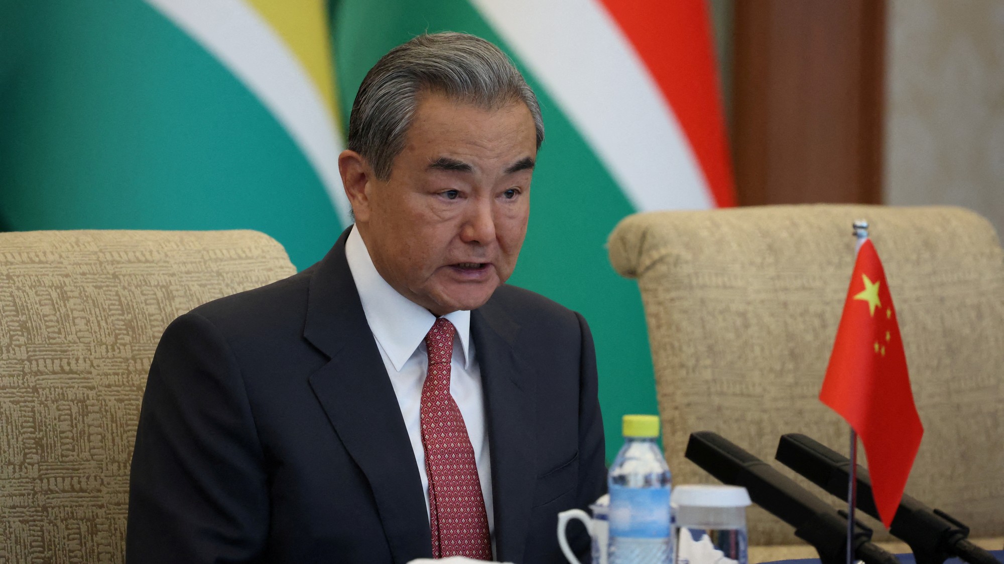 Čínsky minister zahraničných vecí Wang Yi počas stretnutia s ministrami zahraničných vecí a zástupcami karibských krajín, REUTERS/Florence Lo