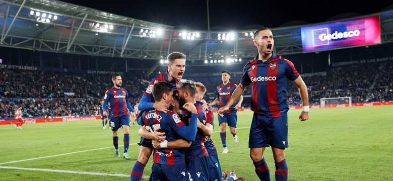 Atletico potknęło się na Levante. Real Sociedad na czele tabeli [WIDEO]