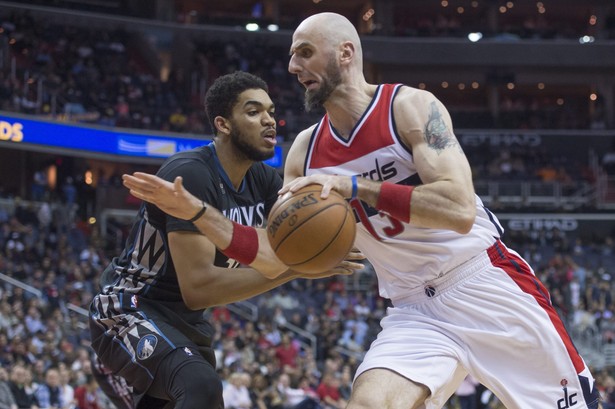 Liga NBA: Double-double Gortata, porażka Wizards po dwóch dogrywkach