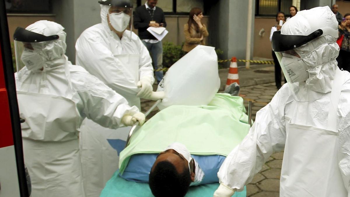 Lekarze medycyna pacjenci wirus Ebola zdrowie