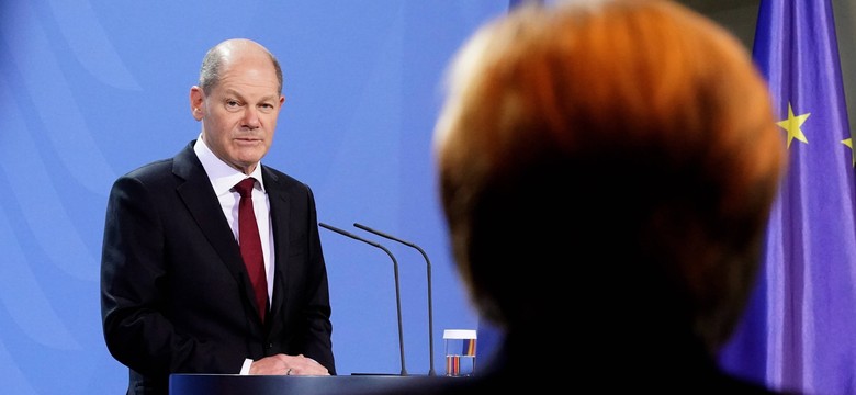 Merkel wciąż doradza Scholzowi? Kanclerz Niemiec zabrał głos