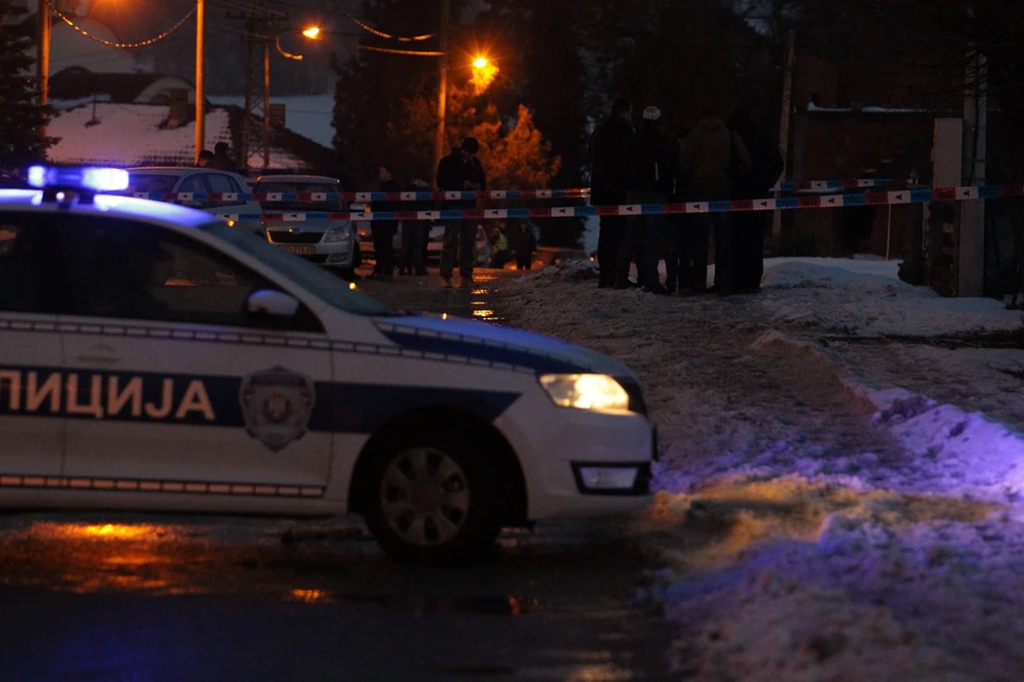 Mesto ubistva ograđeno policijskom trakom
