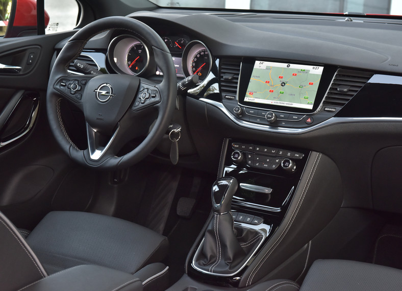 Opel Astra 2016