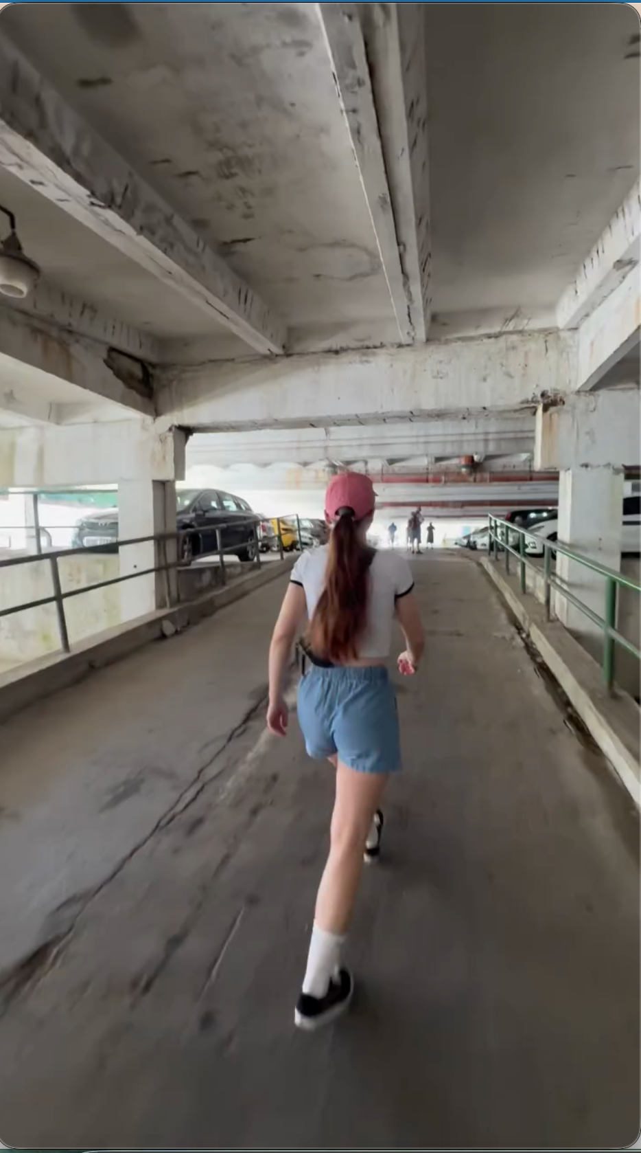 Dvojicu šokoval pomer ceny a vzhľadu priestorov na parkovanie na Štrbskom plese.