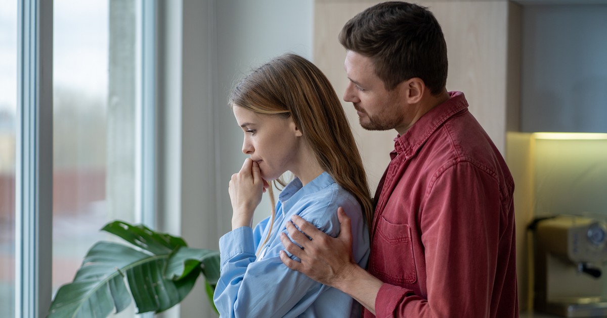 Do szczęścia potrzebujemy relacji. Czym są "emocjonalne witaminy"?