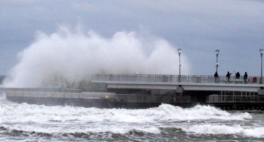 Tłumy nad Bałtykiem. Turyści przyjechali to zobaczyć na własne oczy