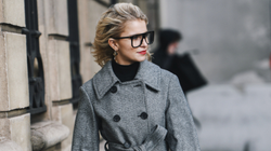 To połączenie kolorów postarza. Dojrzałe kobiety powinny go unikać