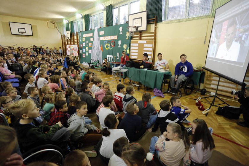 Antek był gościem w bielskiej podstawówce