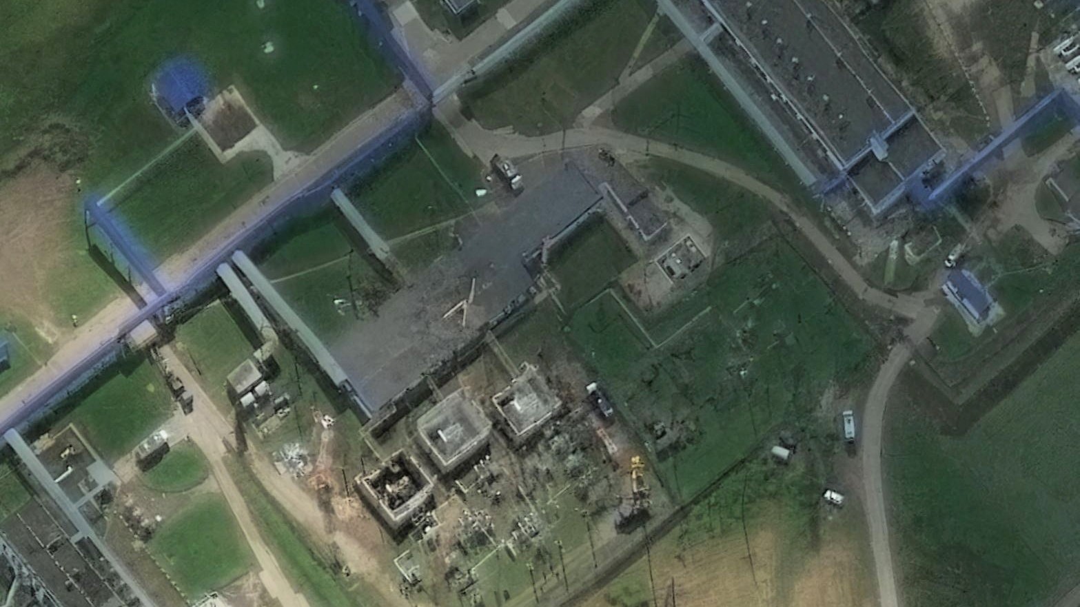 Satelitná snímka zasiahnutej čerpacej stanice, ktorá je súčasťou infraštruktúry ropovodu Družba.