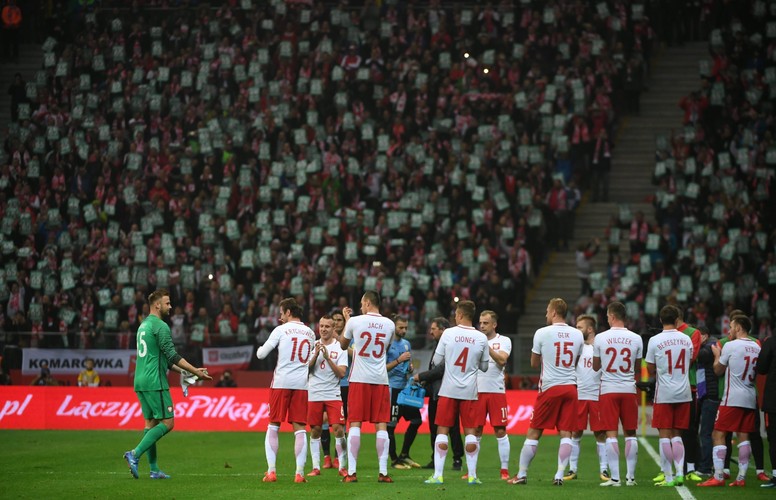 Artur Boruc (L) żegna się z drużyną