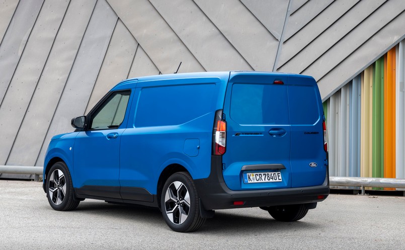 Ford E-Transit Courier