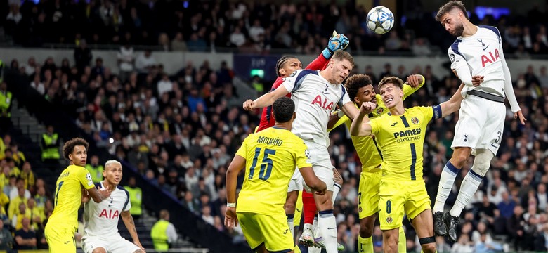 Bramkarz Villarreal największym pechowcem 1. kolejki Ligi Mistrzów. Wrzucił sobie piłkę do siatki