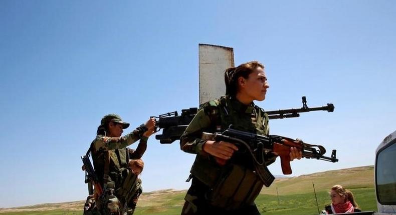 Yazidi women fight Islamic State