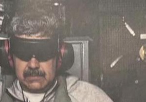Maduro je fotografisan na američkom brodu Ivo Džima u lisicama, sa štitnicima za uši i nekom vrstom poveza za oči | Foto: @realDonaldTrump